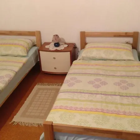 Apartament Apartman Mansarda